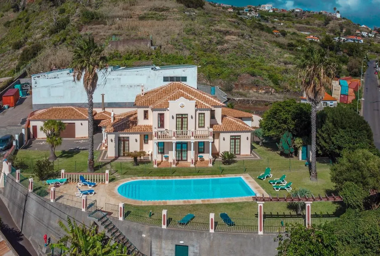Royal Amores Villa Caniço 0*,  Portekiz